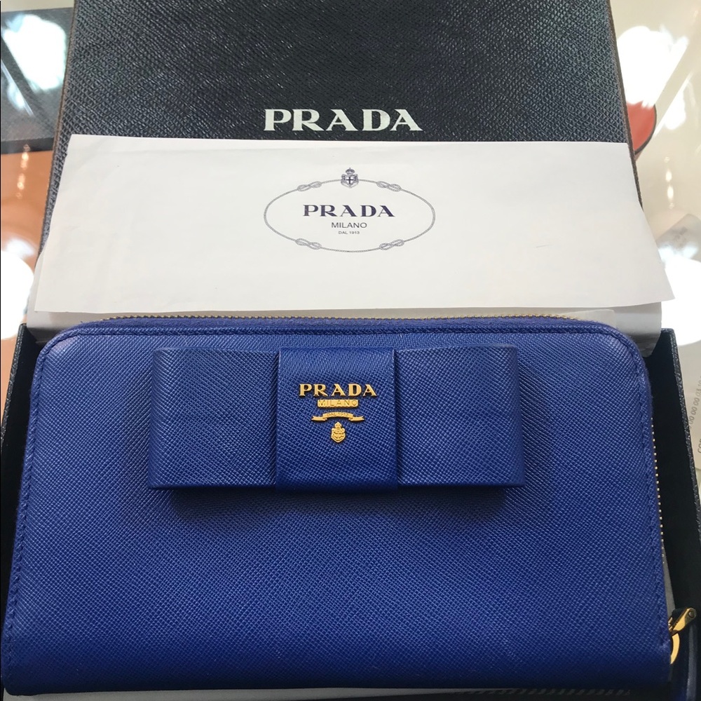 Prada Bow Wallet In Saffiano Leather